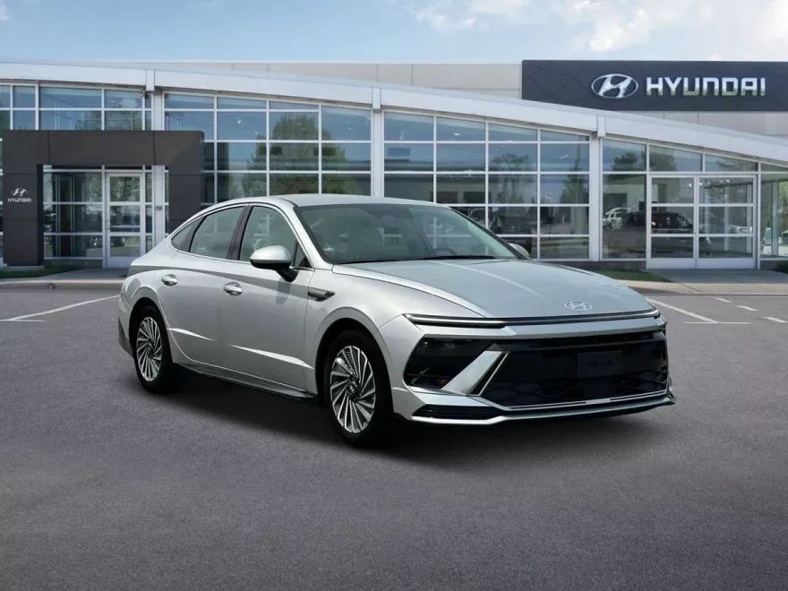 2025 Hyundai Sonata Hybrid Limited photo 1