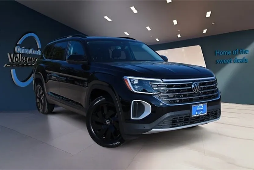 2026 Volkswagen Atlas SE Technology photo 1