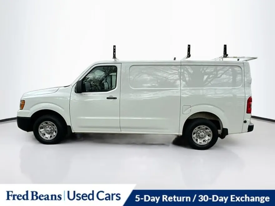 2020 Nissan NV2500 HD SV photo 1