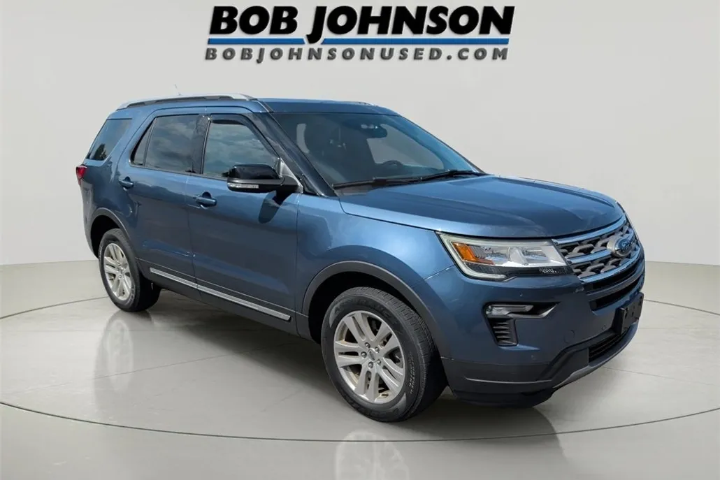 2018 Ford Explorer XLT photo 1