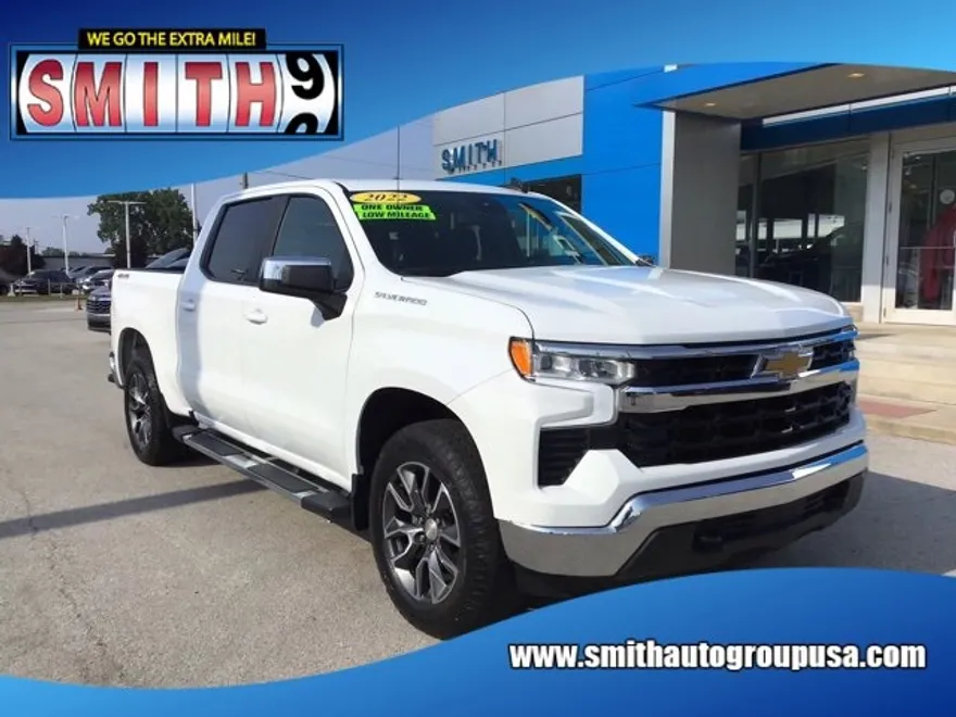 2022 Chevrolet Silverado 1500 LT photo 1