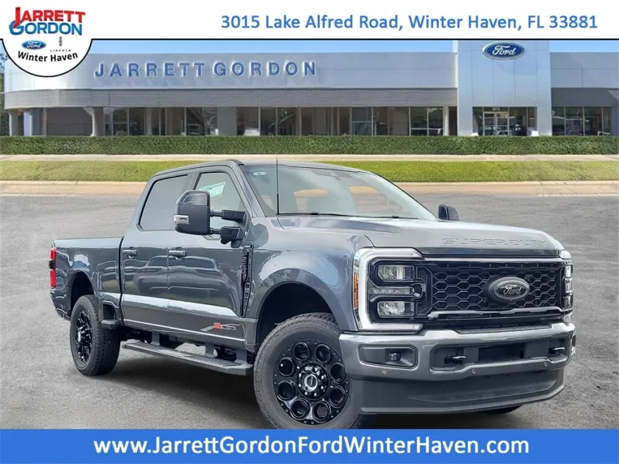 2026 Ford F-250 Lariat photo 1