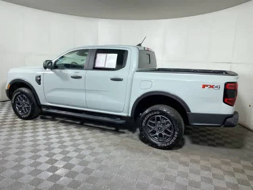 2024 Ford Ranger XLT photo 1