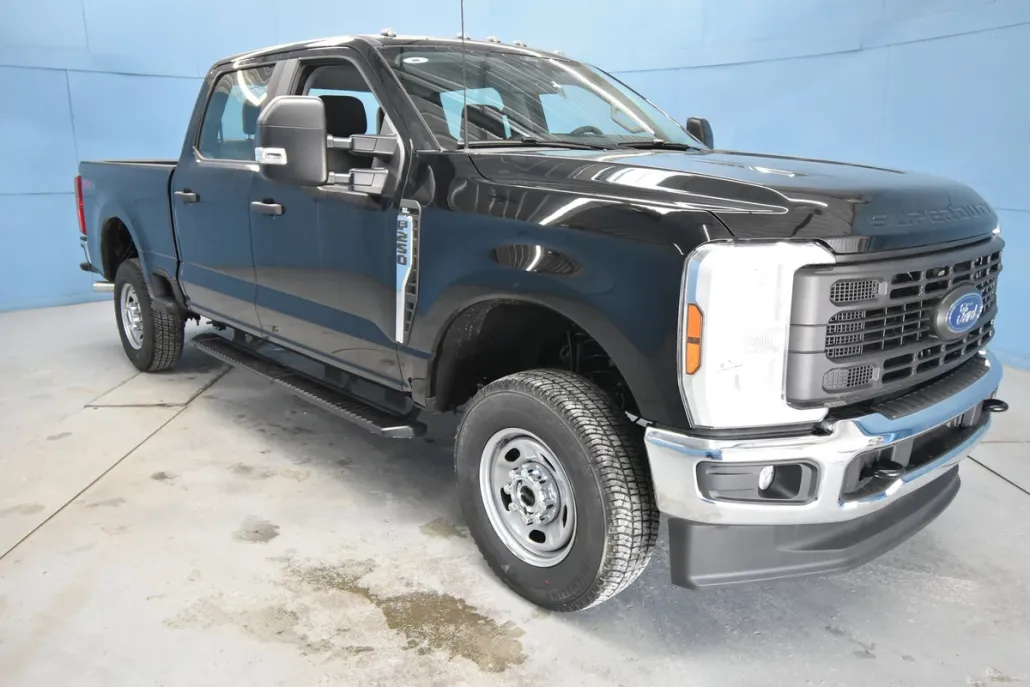 2025 Ford F-250 XL photo 1