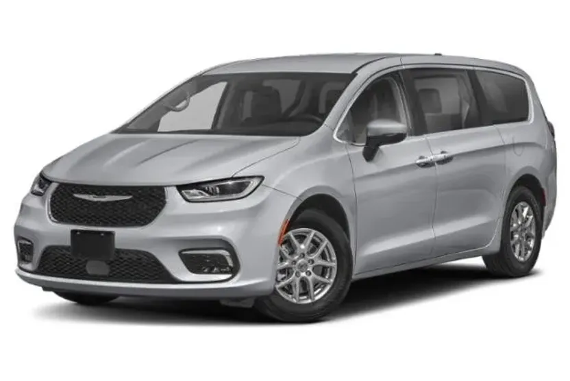 2024 Chrysler Pacifica Touring L photo 1