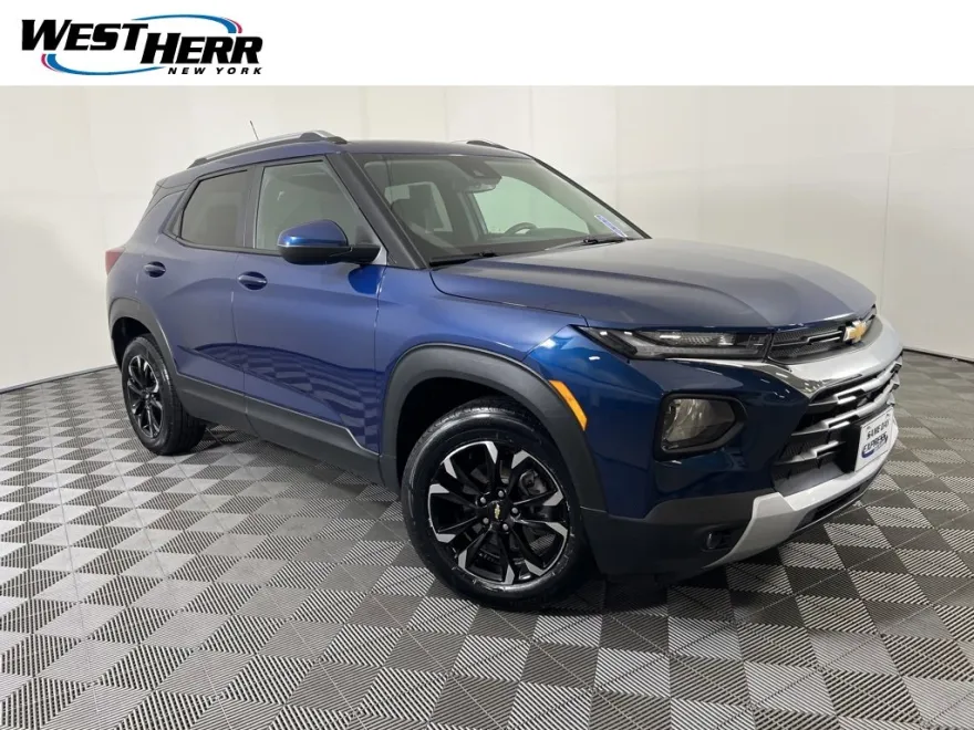 2021 Chevrolet Trailblazer LT photo 1