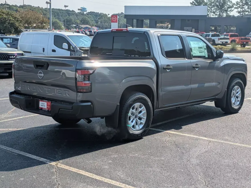 2026 Nissan Frontier S photo 1