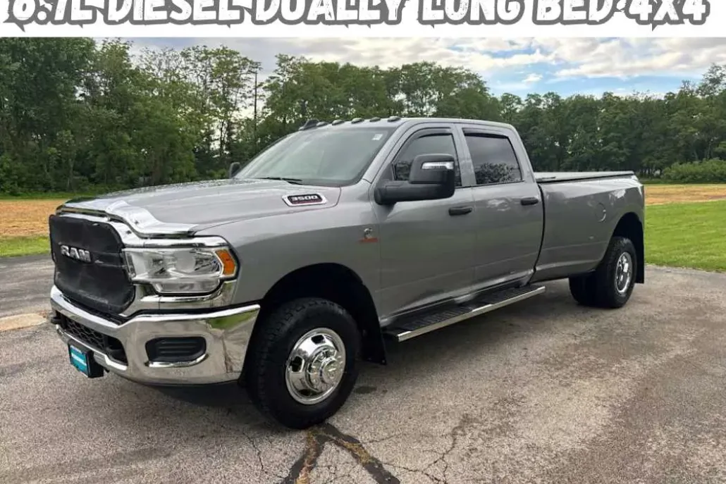 2024 Ram 3500 Tradesman photo 1
