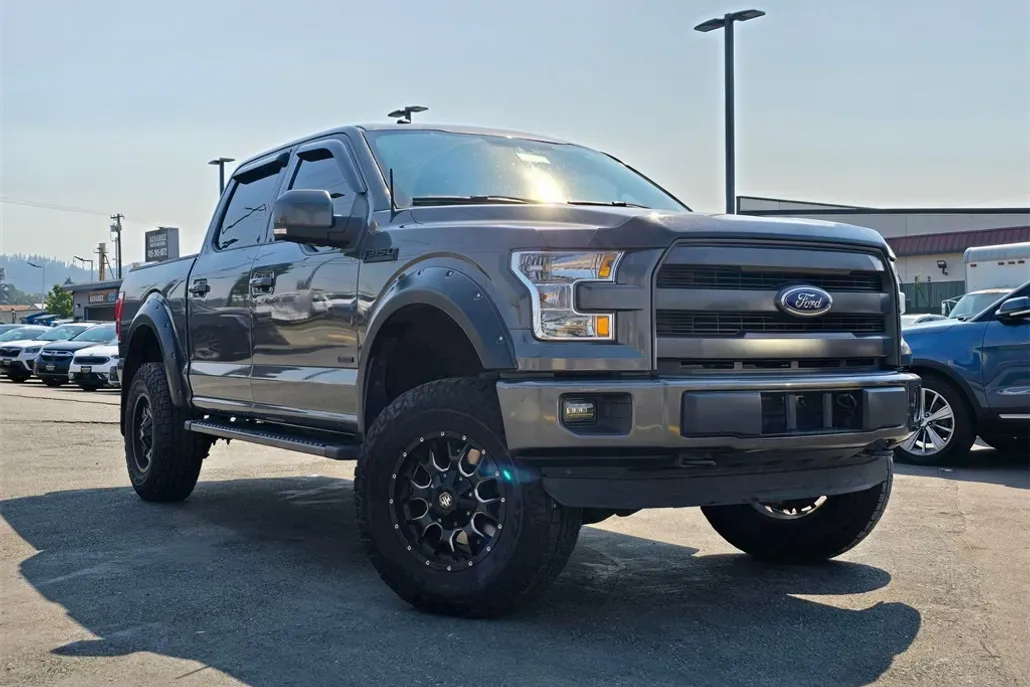 2016 Ford F-150 Lariat photo 1