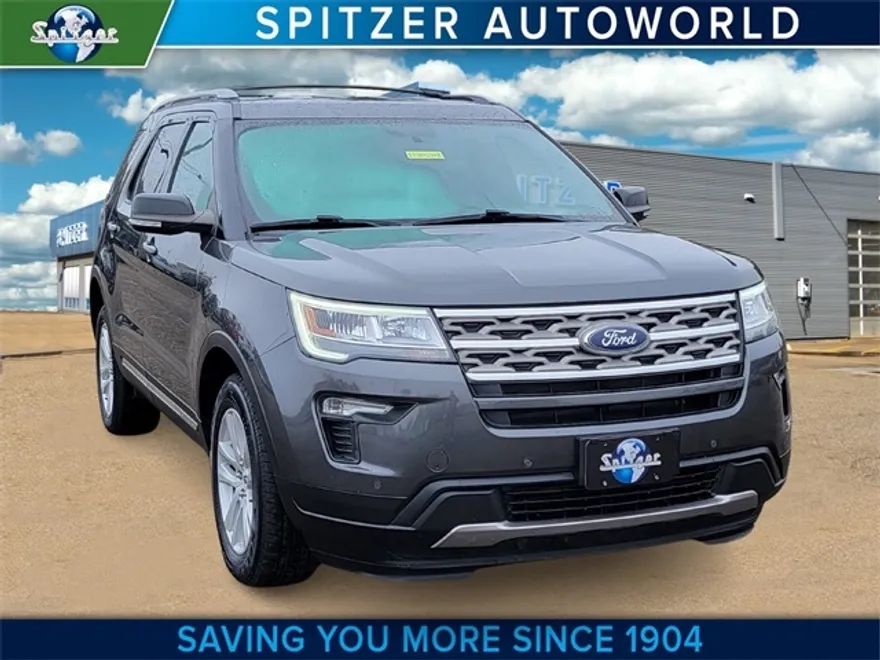 2018 Ford Explorer XLT photo 1