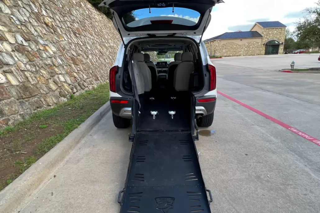2021 Kia Telluride S photo 1