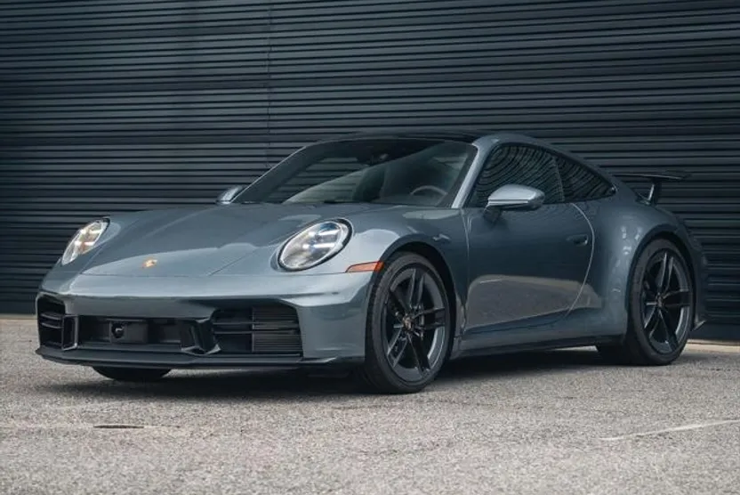 2025 Porsche 911 photo 1