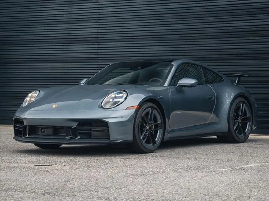 2025 Porsche 911 photo 1
