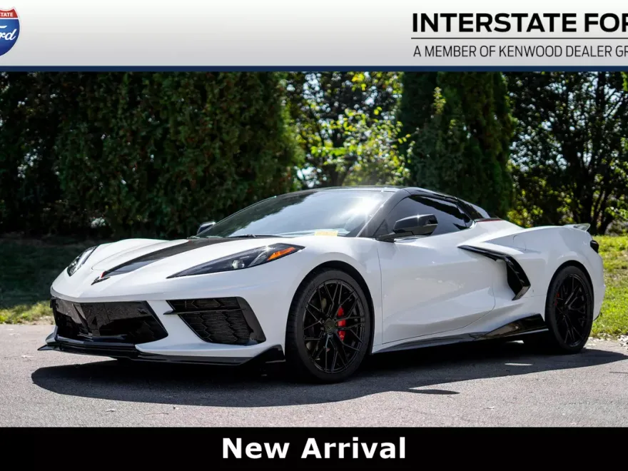 2023 Chevrolet Corvette Stingray 2LT Convertible photo 1