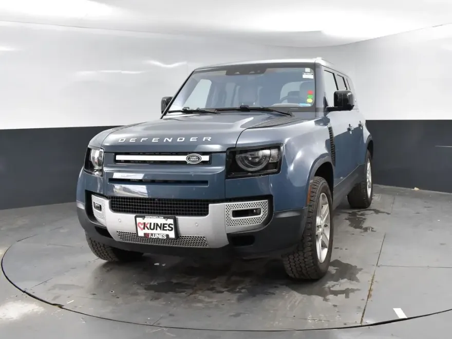 2020 Land Rover Defender 110 photo 1