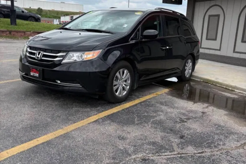 2016 Honda Odyssey EX-L photo 1