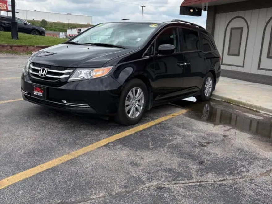 2016 Honda Odyssey EX-L photo 1