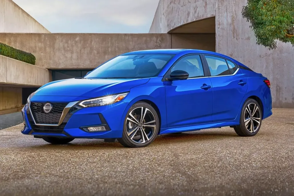 2023 Nissan Sentra SR photo 1