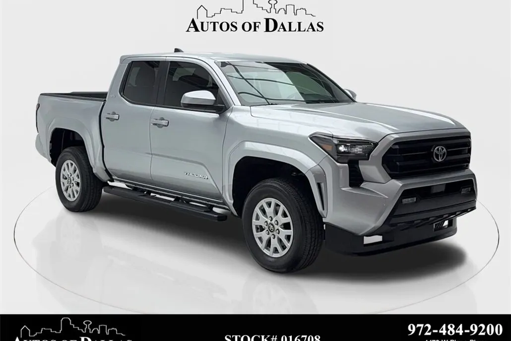 2025 Toyota Tacoma SR5 photo 1