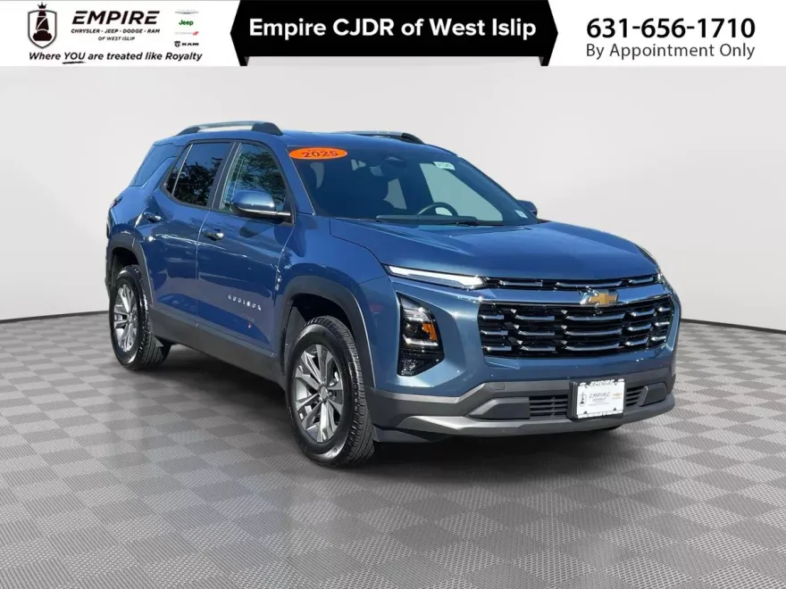 2025 Chevrolet Equinox LT photo 1