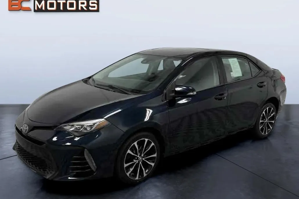 2018 Toyota Corolla SE photo 1