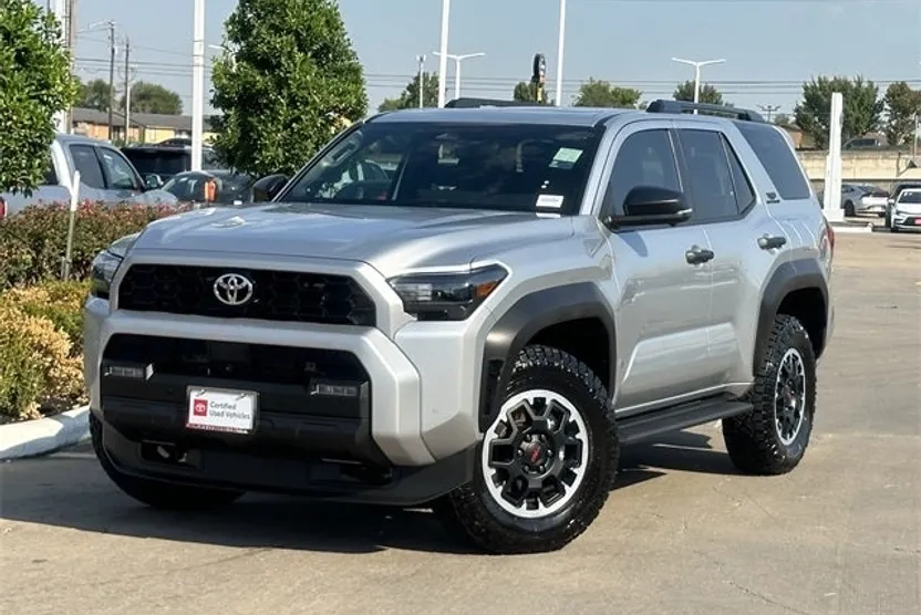 2025 Toyota 4Runner TRD Off-Road Premium photo 1