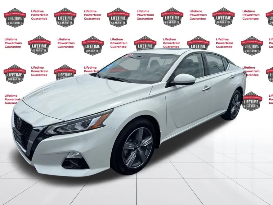 2022 Nissan Altima 2.5 SL photo 1