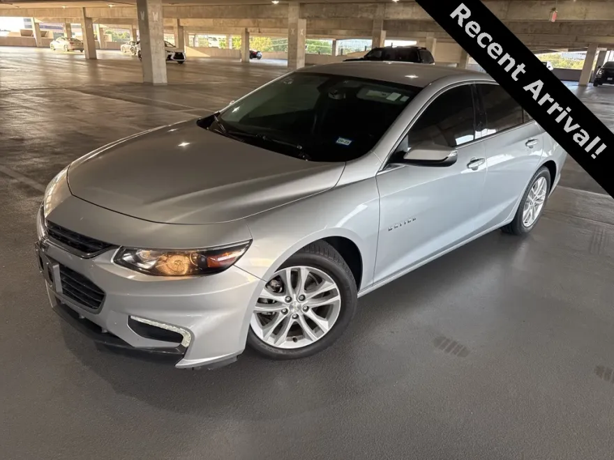 2018 Chevrolet Malibu 1LT photo 1