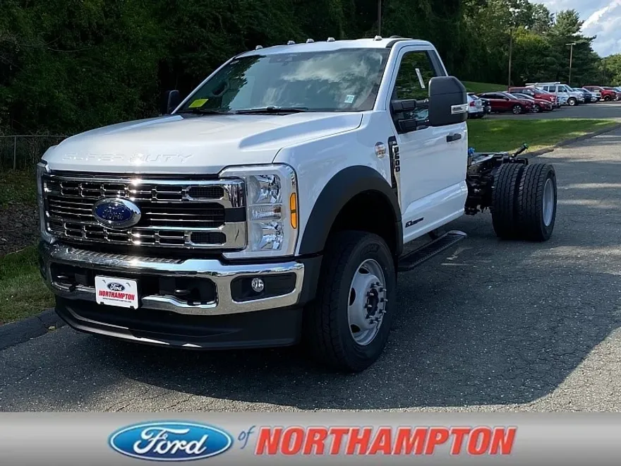 2026 Ford F-600 photo 1