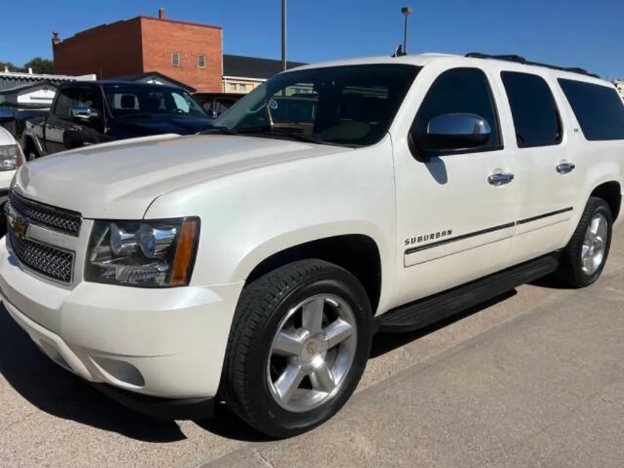 2011 Chevrolet Suburban 1500 LTZ photo 1