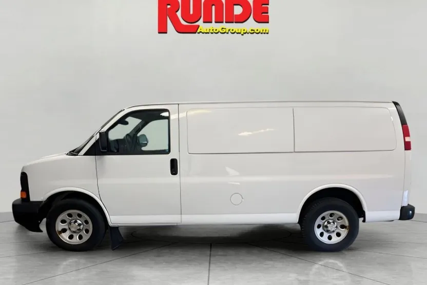 2014 Chevrolet Express 1500 Cargo photo 1