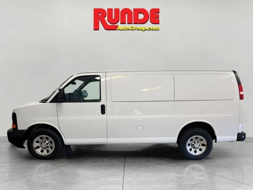 2014 Chevrolet Express Cargo 1500 photo 1
