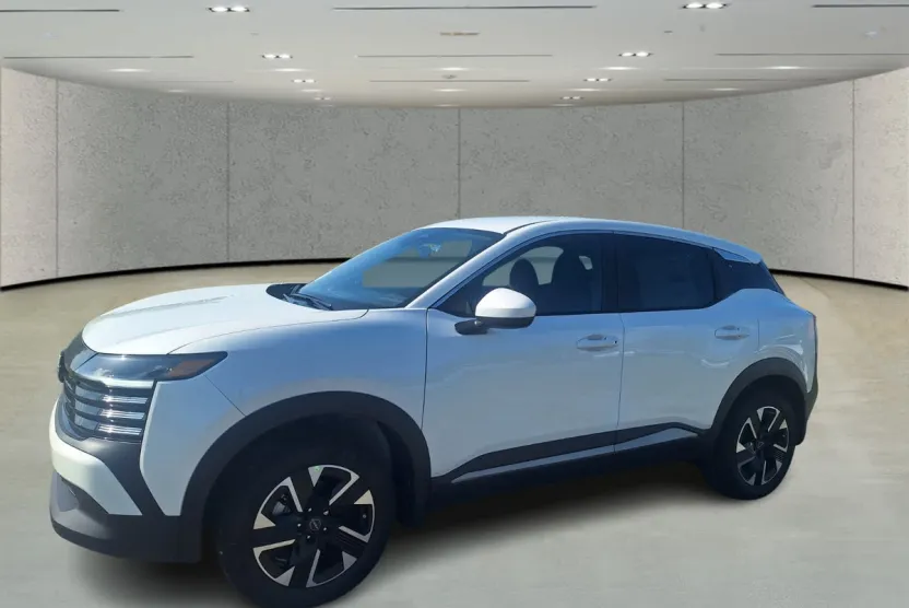 2025 Nissan Kicks SV photo 1