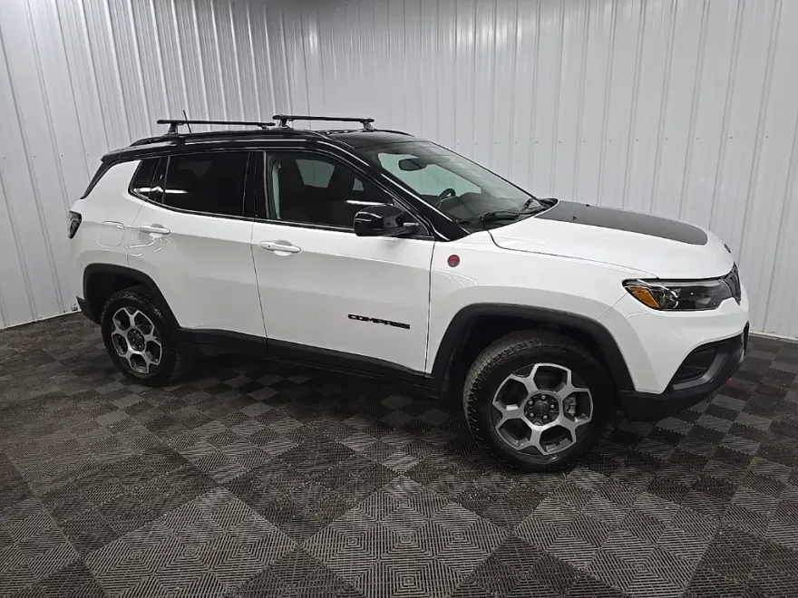 2022 Jeep Compass Trailhawk photo 1