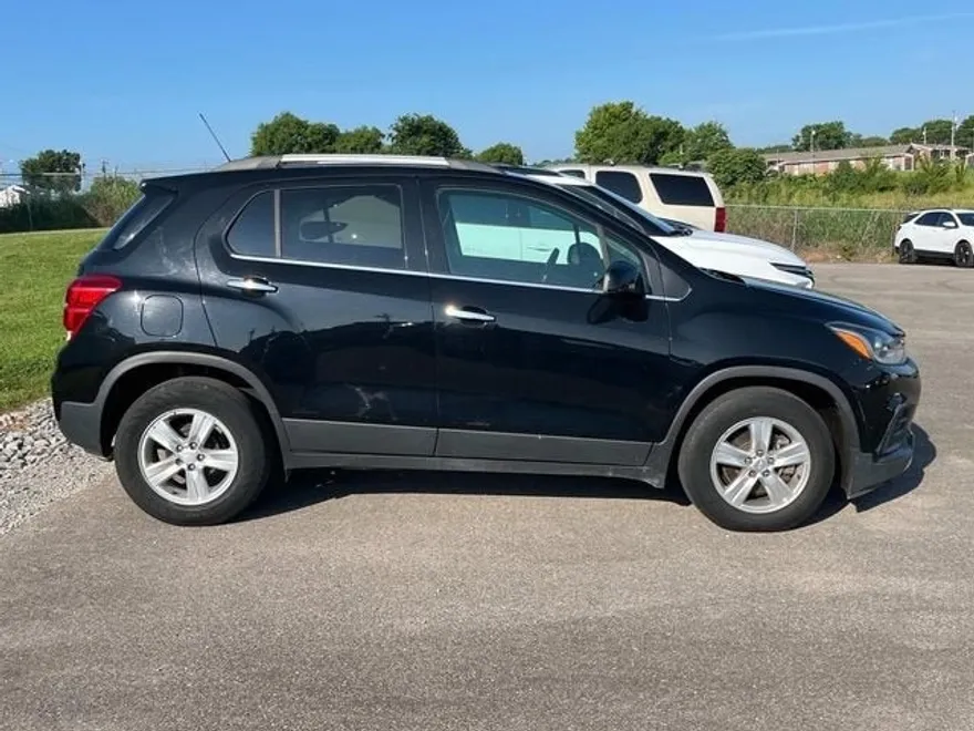 2018 Chevrolet Trax LT photo 1