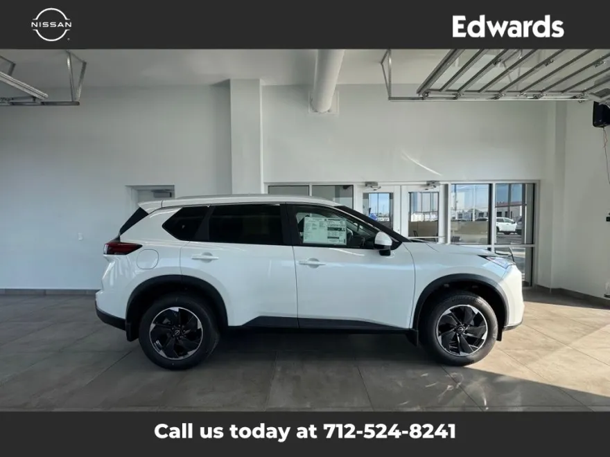 2026 Nissan Rogue SV photo 1