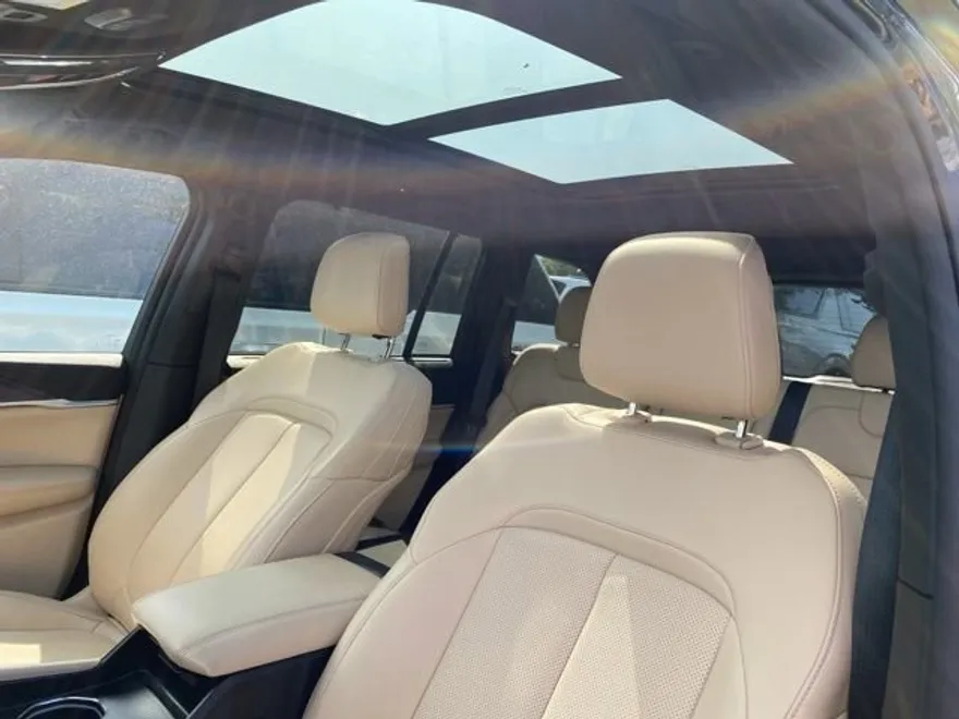 2024 Jeep Grand Cherokee Limited photo 1