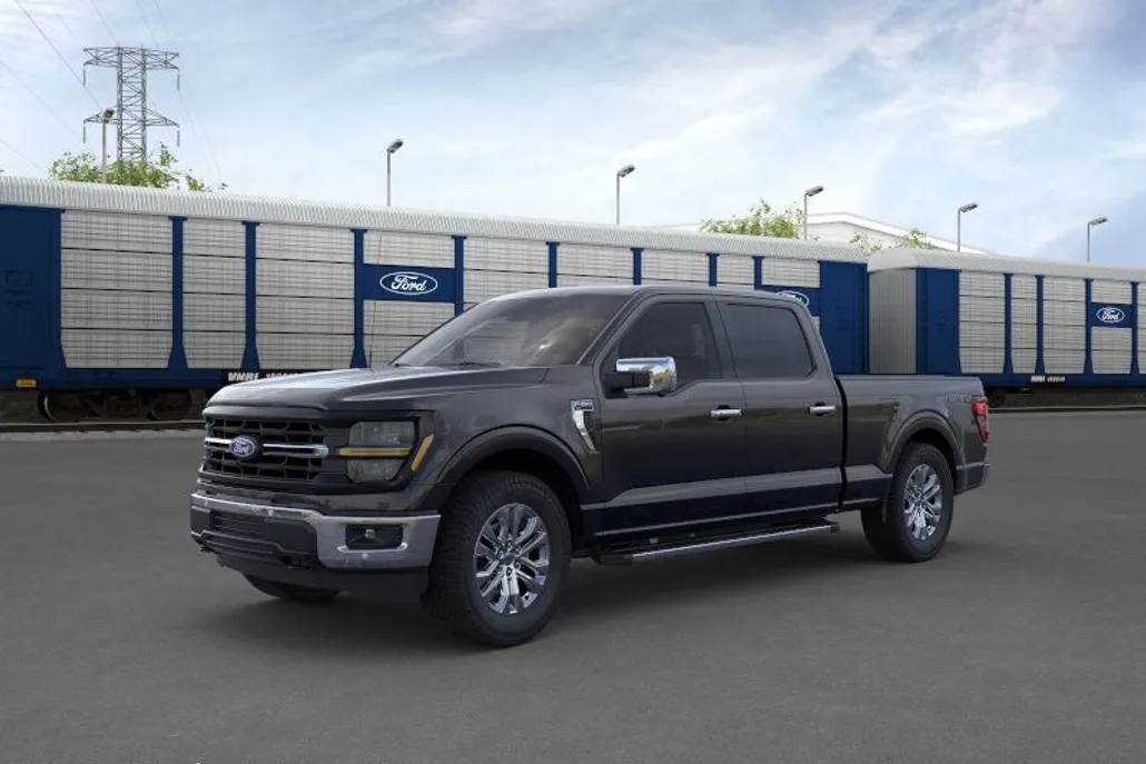 2025 Ford F-150 XLT photo 1