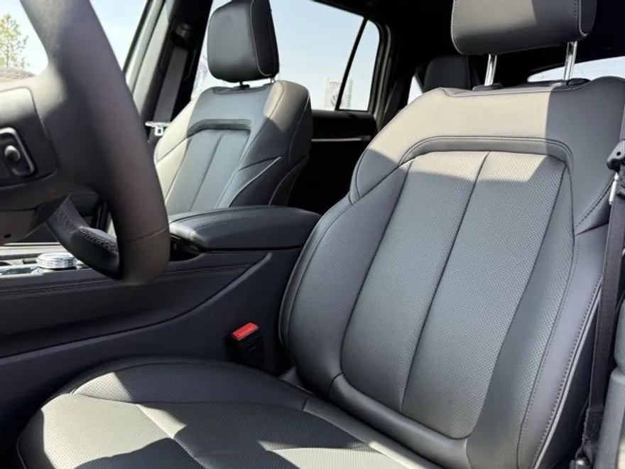 2025 Jeep Wagoneer S Limited photo 1