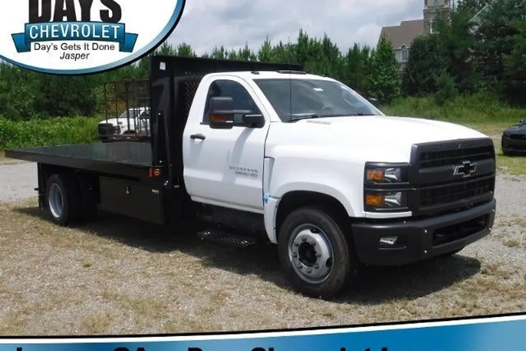 2024 Chevrolet Silverado 5500HD Work Truck photo 1