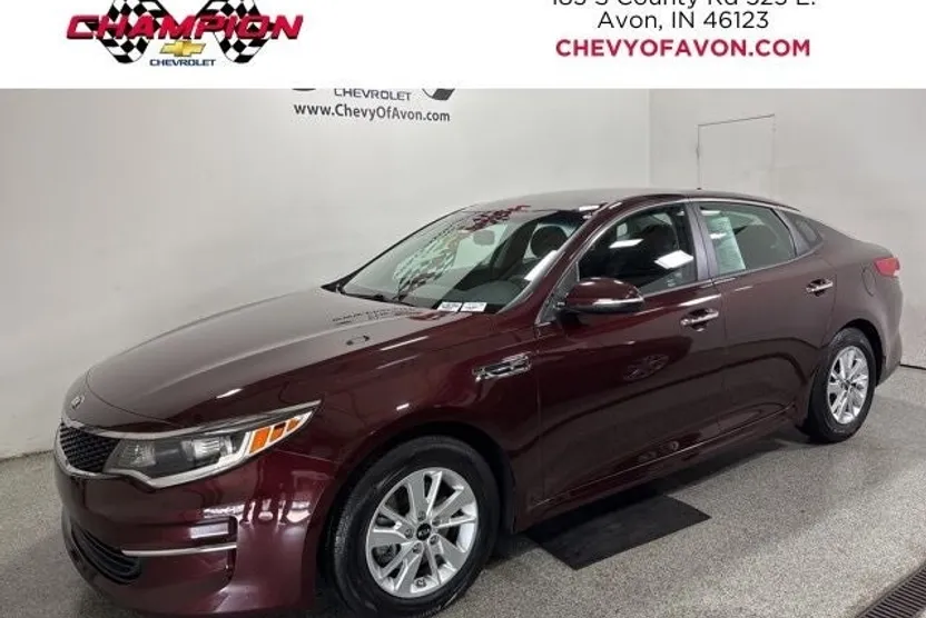 2018 Kia Optima LX photo 1