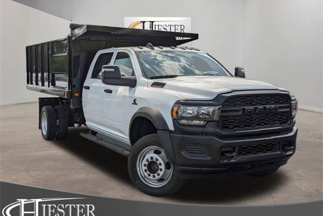 2024 Ram 5500 photo 1