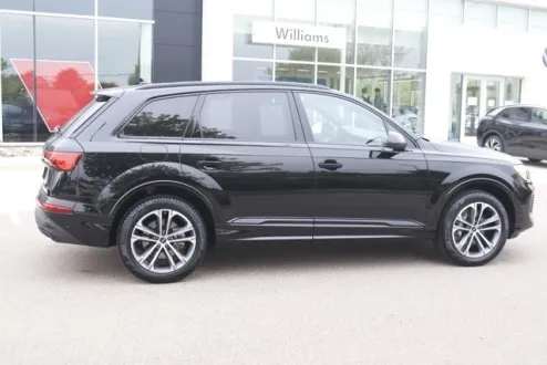2025 Audi Q7 45 Premium Plus photo 2