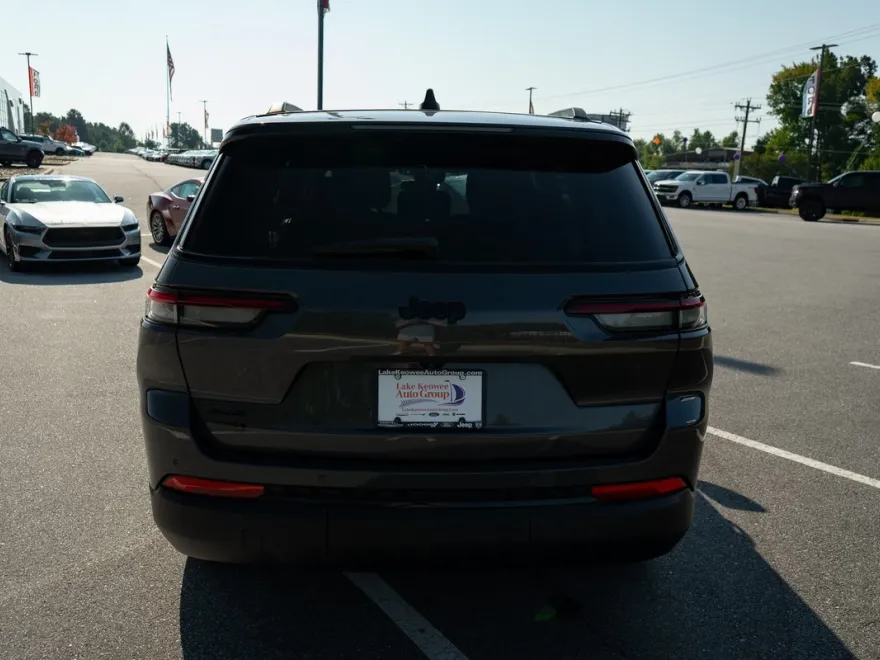 2024 Jeep Grand Cherokee Altitude photo 1