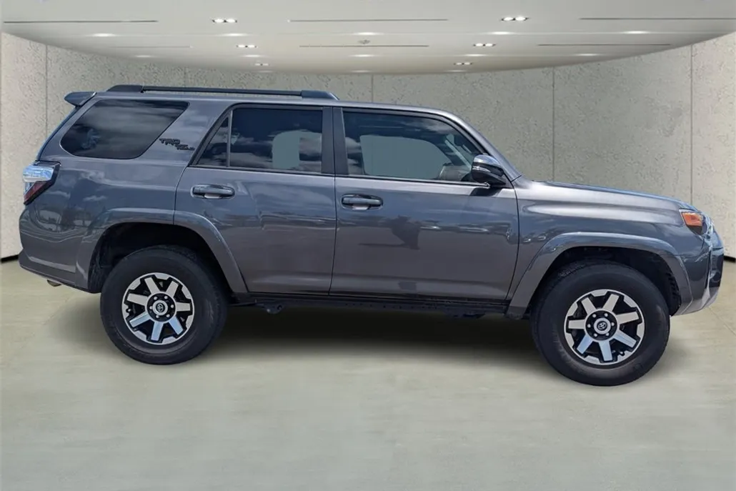 2019 Toyota 4Runner TRD Premium photo 1