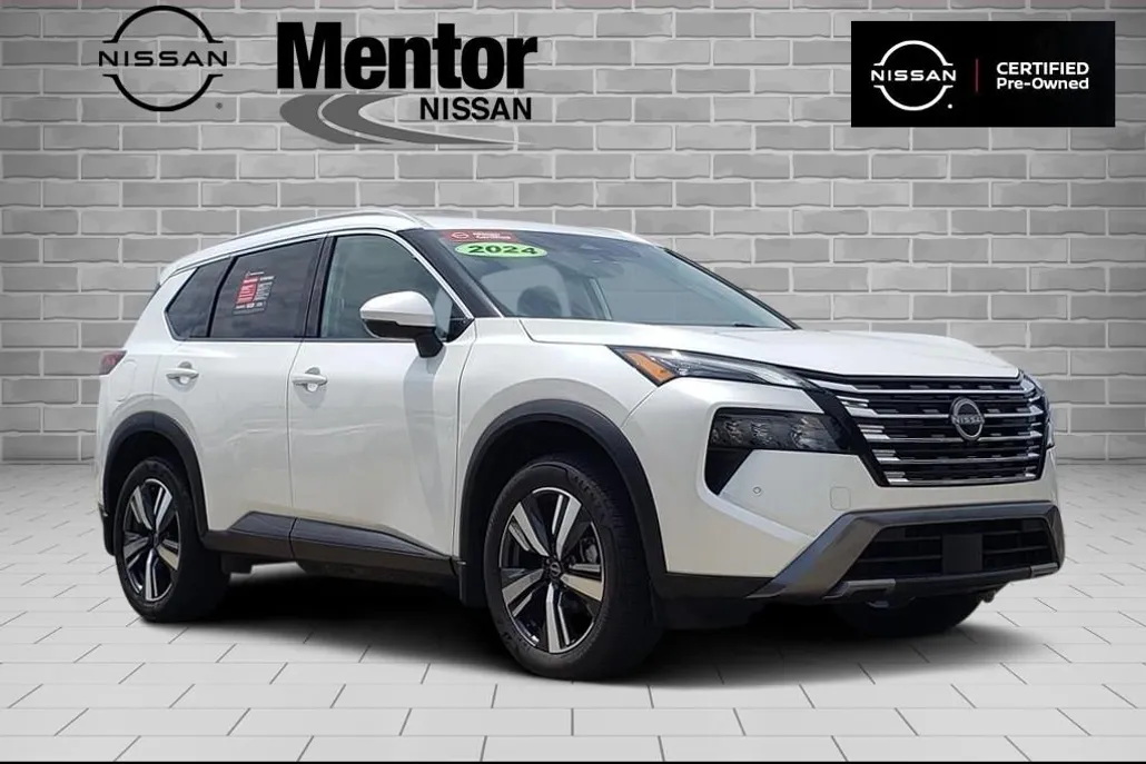 2024 Nissan Rogue SL photo 1