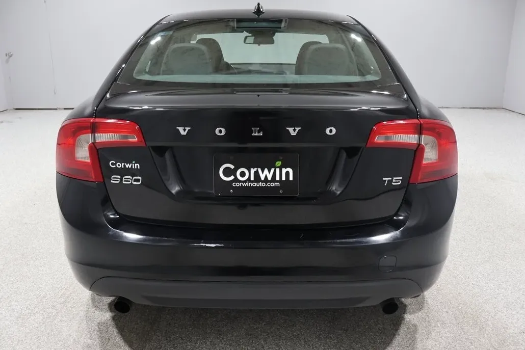 2012 Volvo S60 T5 photo 1