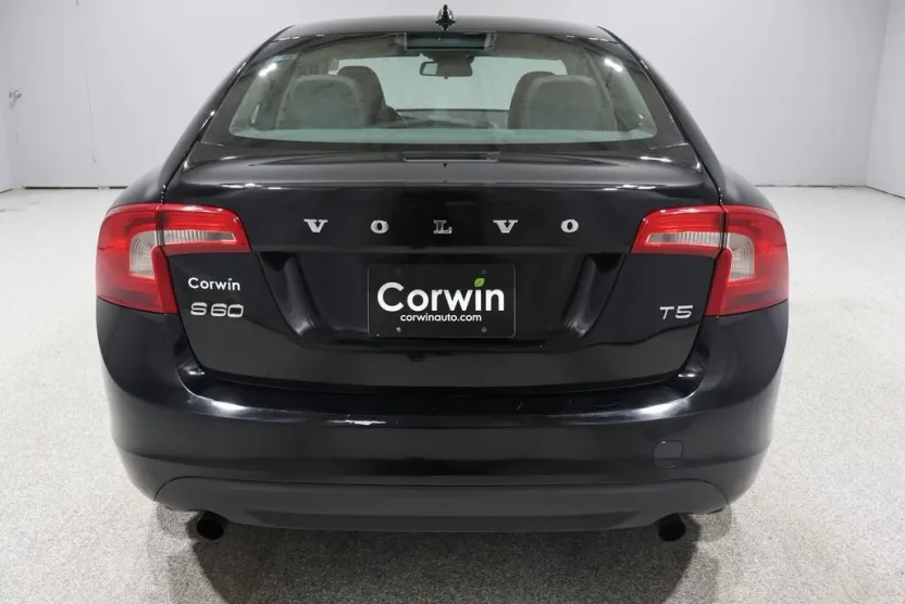 2012 Volvo S60 T5 photo 1