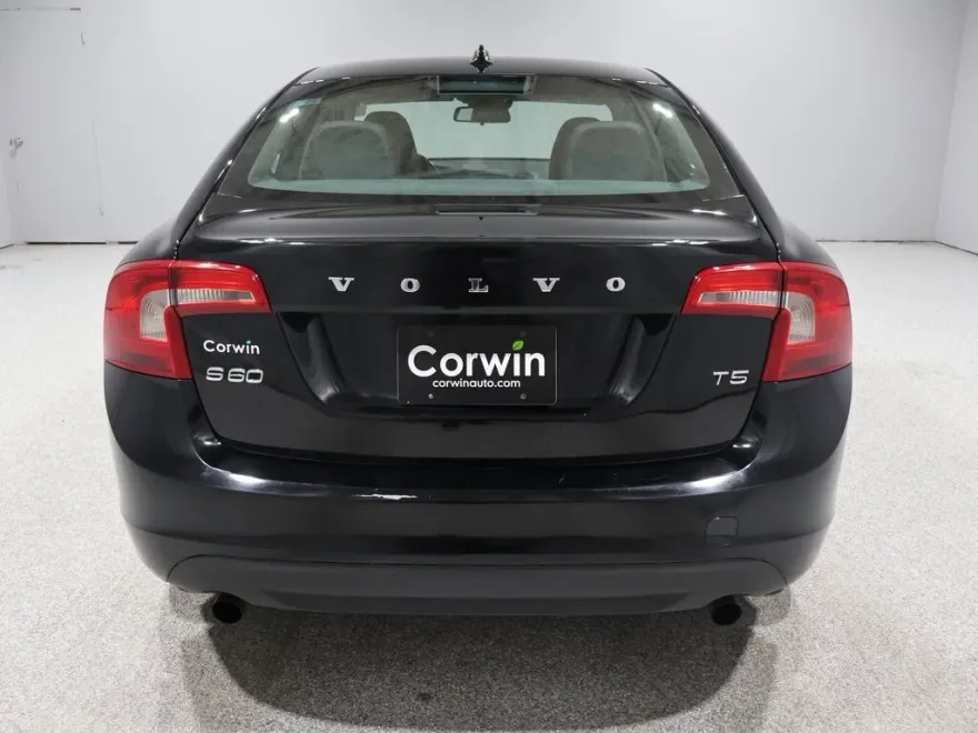 2012 Volvo S60 T5 photo 1