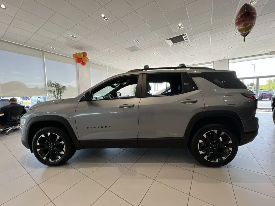 2025 Chevrolet Equinox RS photo 1